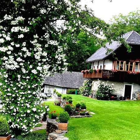 Cottage Am Waldrand Gelegen Feldkirchen in Kärnten Kültér fotó